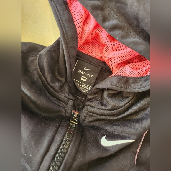Nike Black Jacket and Pink Activewear Set - Picture 5 of 7